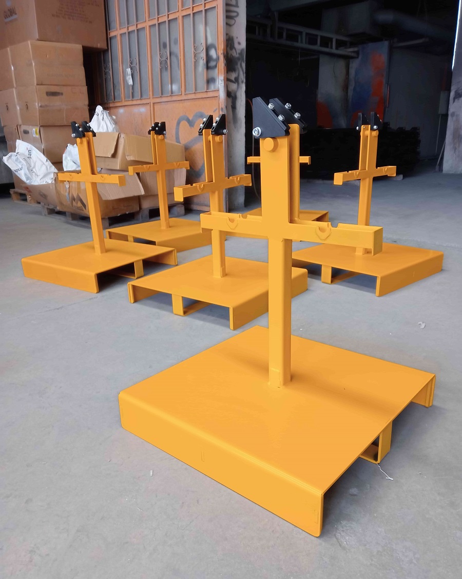 Model Askı Aparatı