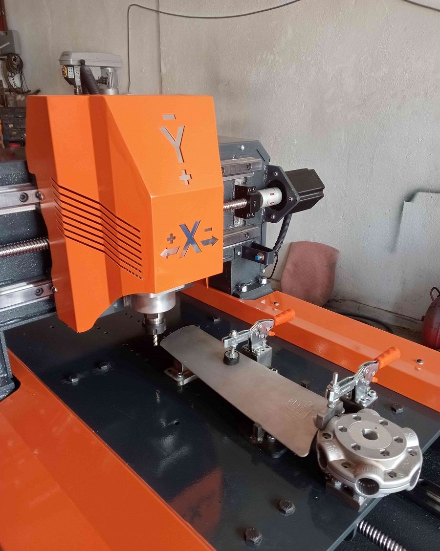 CNC Aluminum Wing Cutting Machine