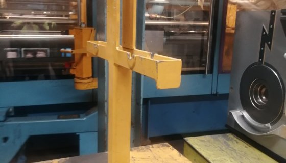 Model Askı Aparatı